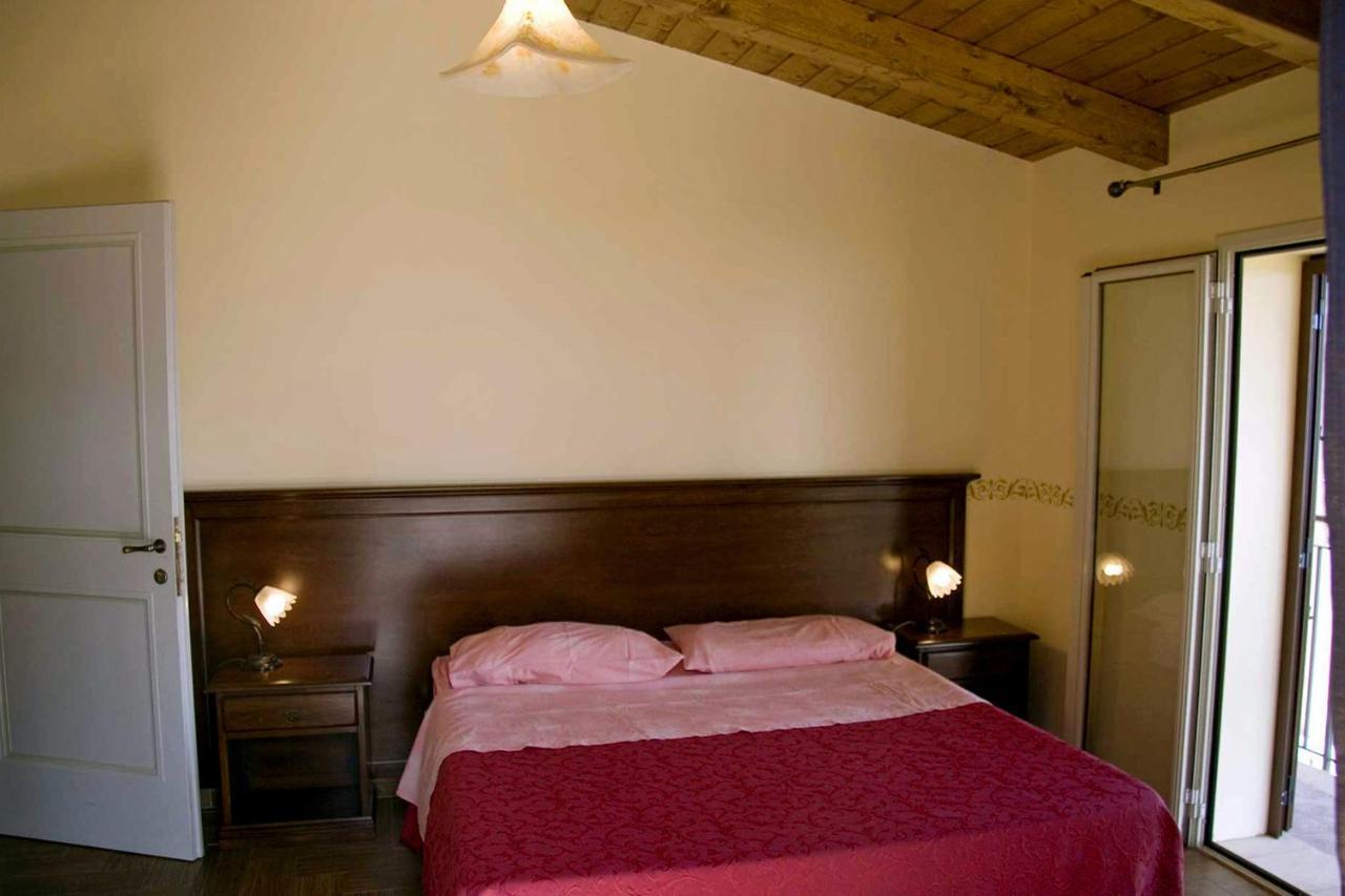 Villa Paladino - B&B E Guest House シッラ エクステリア 写真